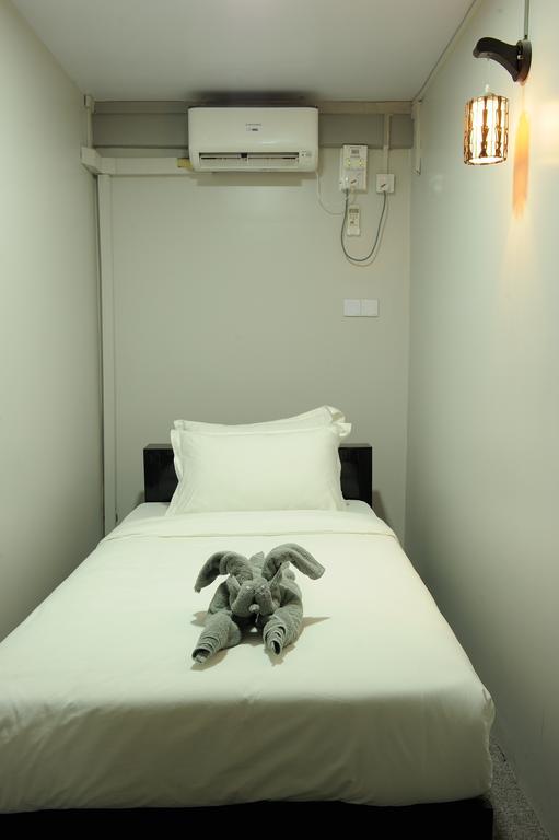 Space Boutique Hostel Rangun Szoba fotó