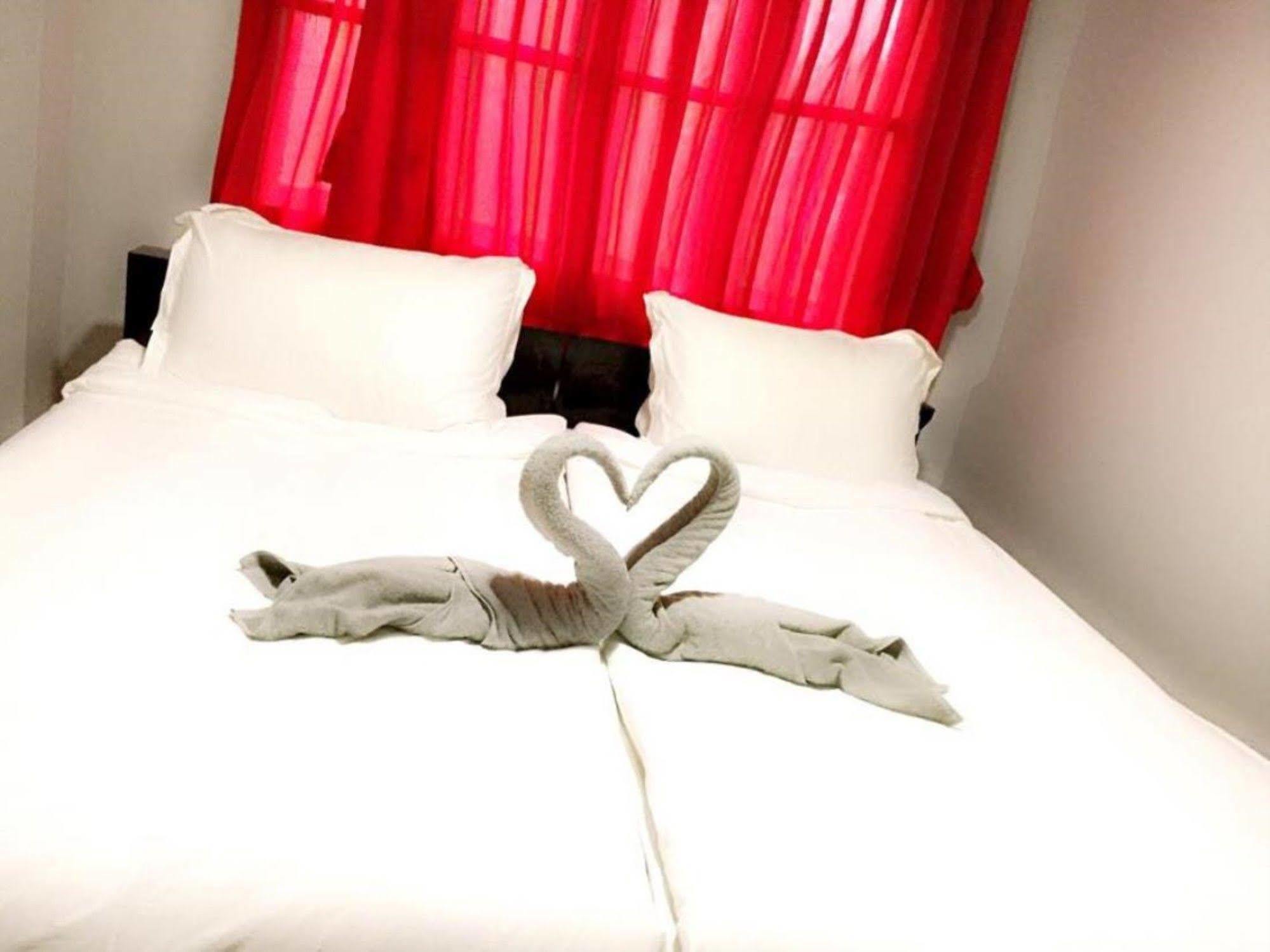 Space Boutique Hostel Rangun Kültér fotó