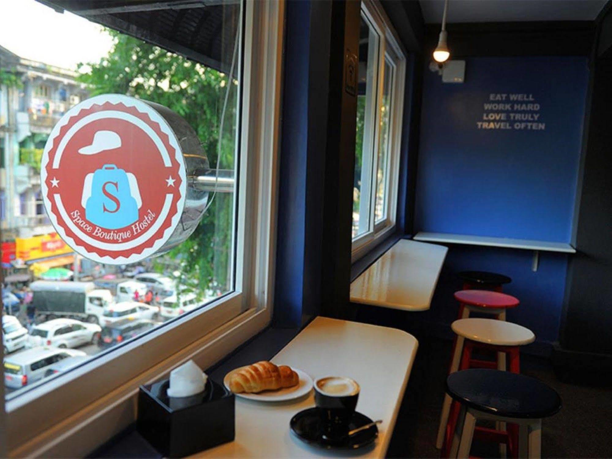 Space Boutique Hostel Rangun Kültér fotó