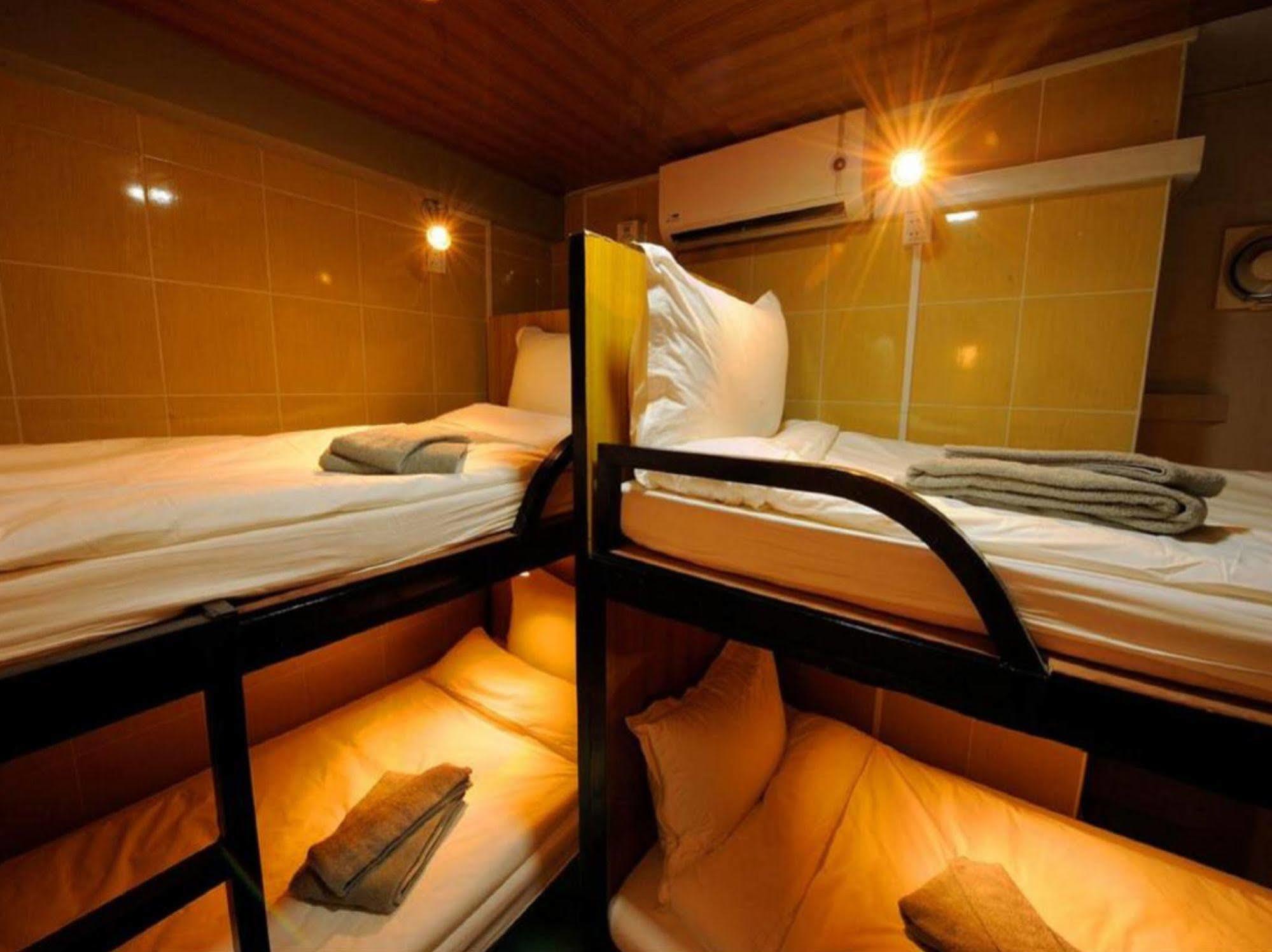 Space Boutique Hostel Rangun Kültér fotó